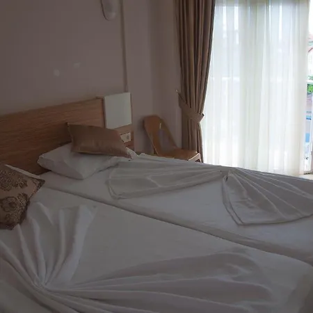 Ξενοδοχείο House 2*